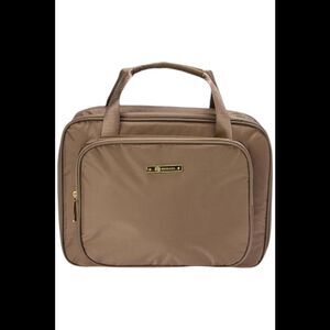 JOY Light & Chic World Traveler Toiletry Cases Taupe